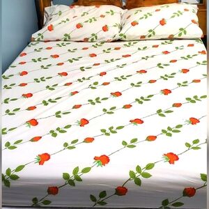 Wamsutta Ultracale Vintage Full Size 1 Fitted Sheet And 2 Pillow Cases.